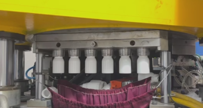 Multi-cavity PET pharmacy bottle production example
